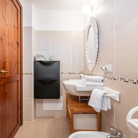 Domus Moon With Sea View דירה